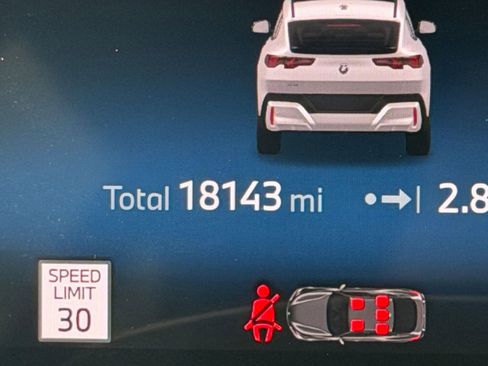 Used 2025 BMW X2 xDrive28i image 24