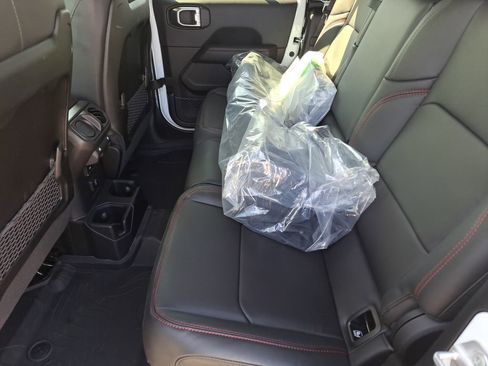 New 2026 Jeep Gladiator Rubicon image 15