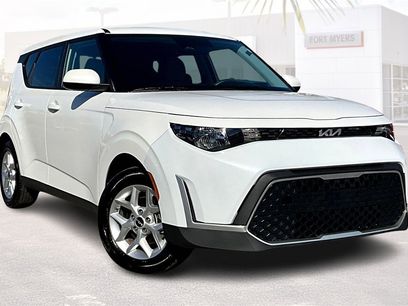 Used 2025 Kia Soul LX w/ LX Technology Package