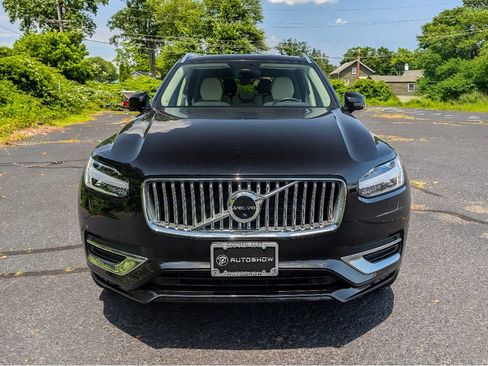 Used 2023 Volvo XC90 B6 Plus w/ Protection Package Premier AWD/4WD image 2