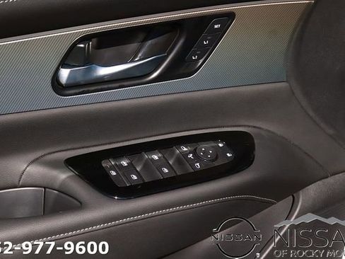 New 2026 Nissan Murano Platinum AWD/4WD image 11