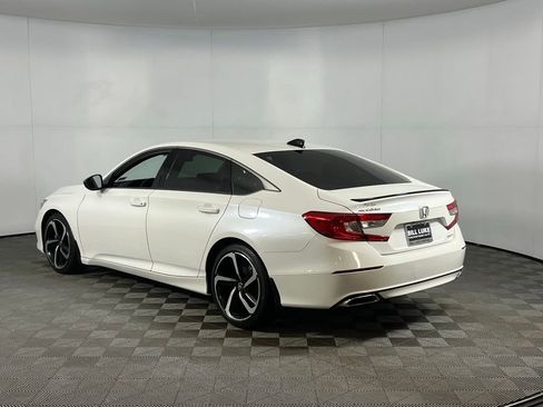 Used 2022 Honda Accord Sport image 6