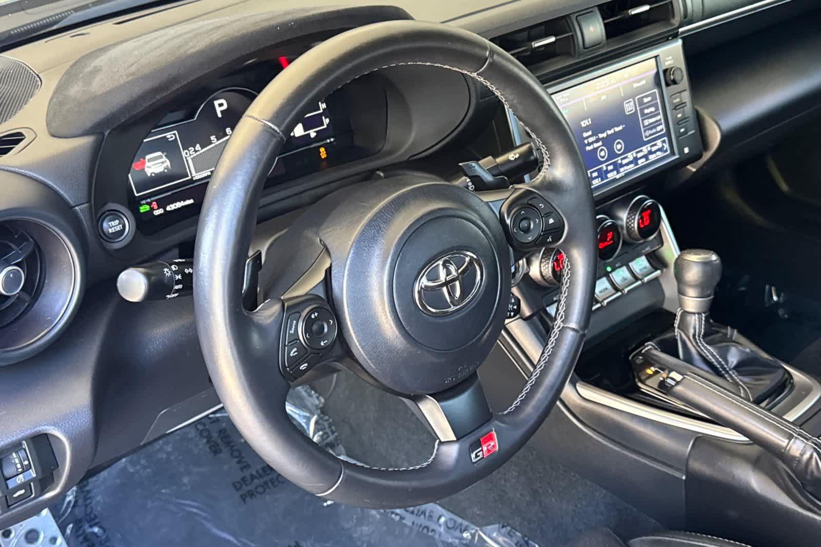 Used 2023 Toyota GR86 Premium RWD image 14