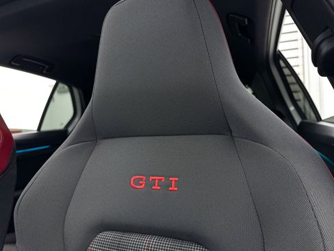 Used 2024 Volkswagen GTI SE image 6