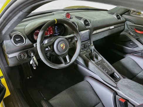 Certified 2024 Porsche 718 Cayman GT4 RS RWD image 4