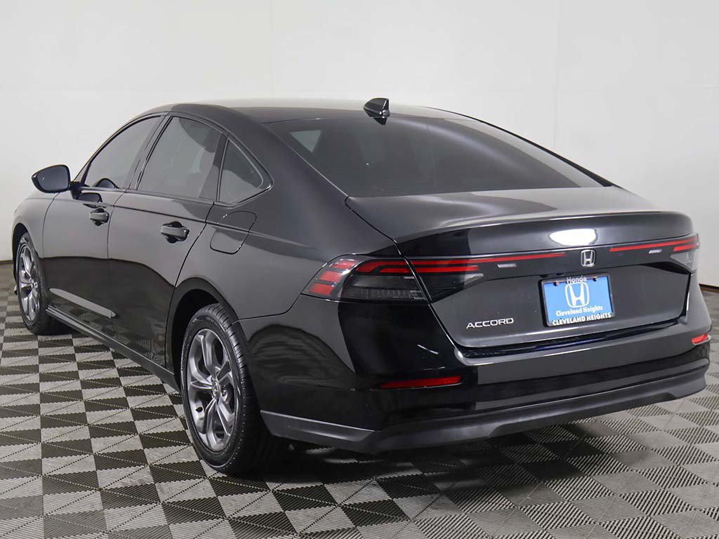Used 2024 Honda Accord EX image 9