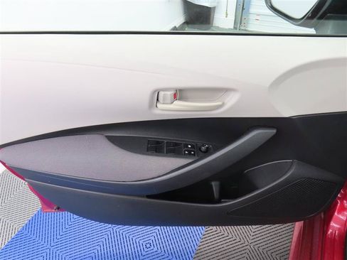 Used 2023 Toyota Corolla LE FWD image 12