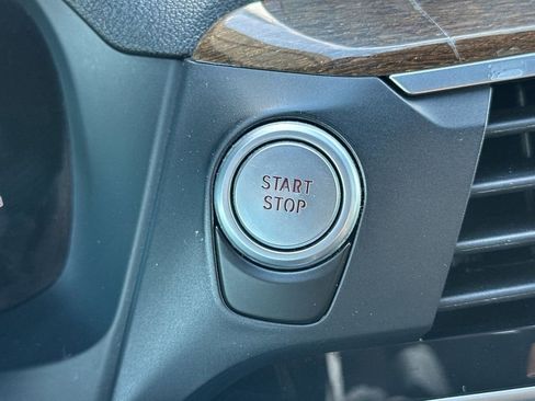 Used 2021 BMW X3 xDrive30e w/ Convenience Package AWD/4WD image 22