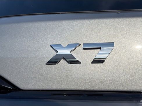 New 2026 BMW X7 M60i image 11