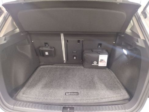 New 2025 Volkswagen Taos SE image 16