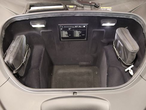 Used 2021 Ferrari F8 Tributo RWD image 36