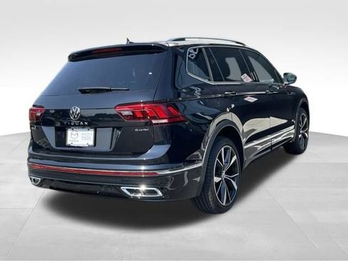 Used 2023 Volkswagen Tiguan SEL R-Line AWD/4WD image 4