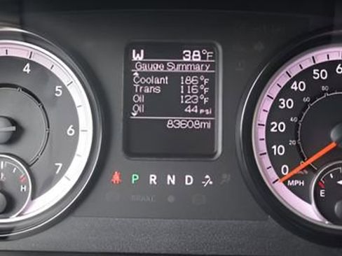 Used 2019 RAM 1500 Classic SLT AWD/4WD image 15