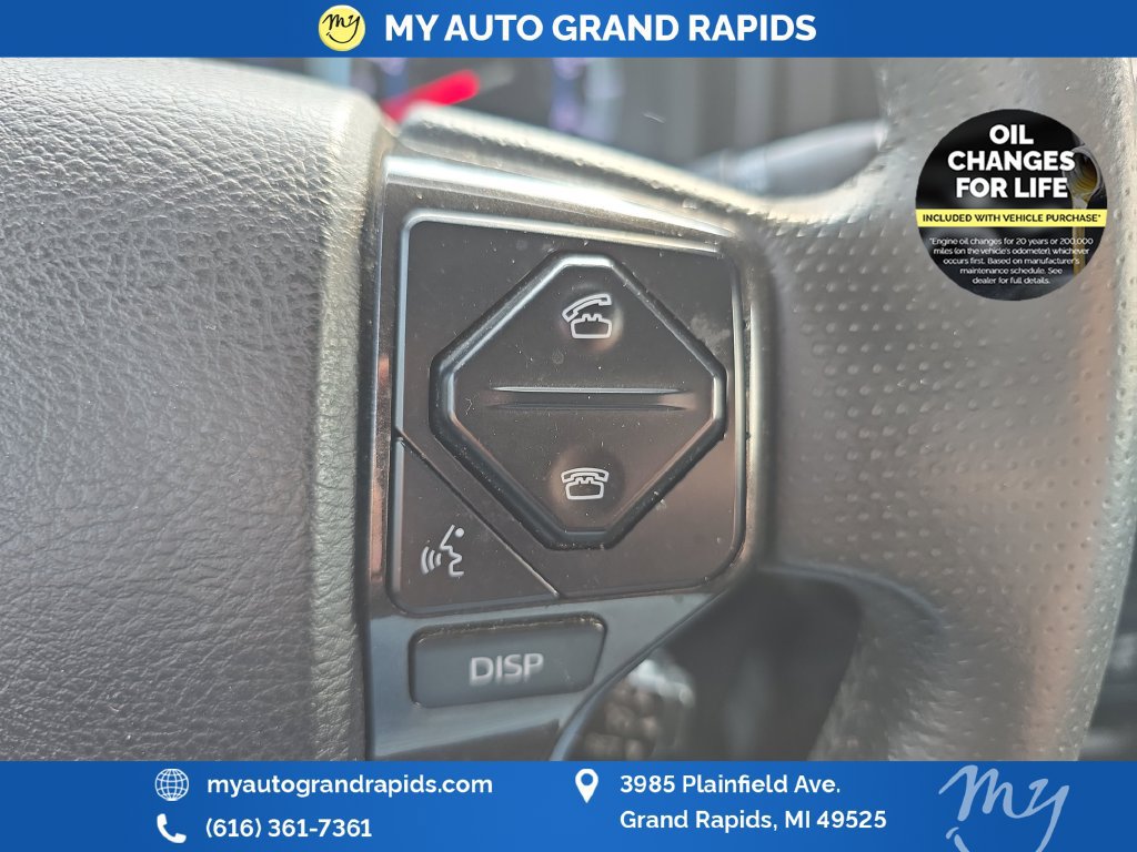 Used 2017 Toyota 4Runner TRD Off-Road Premium AWD/4WD image 16