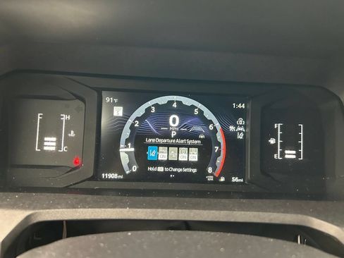 Used 2024 Toyota Tacoma SR5 RWD image 23