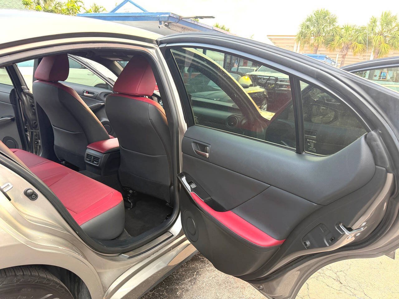 Used 2023 Lexus IS 300 w/ Comfort Package RWD image 34