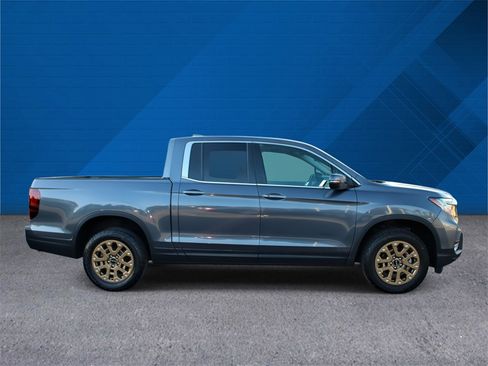 Certified 2023 Honda Ridgeline RTL image 10
