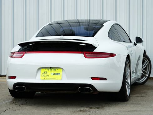 Used 2015 Porsche 911 Carrera 4 image 5