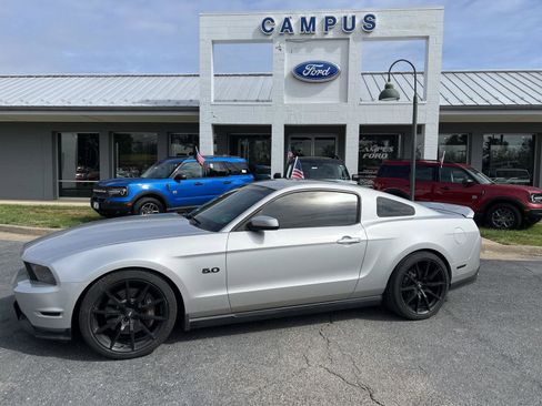 Used 2012 Ford Mustang GT w/ Brembo Brake Pkg image 2