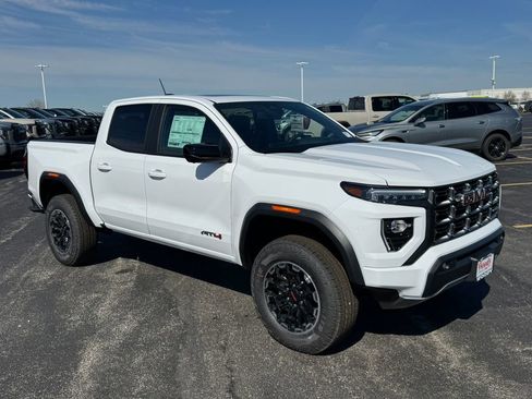 New 2026 GMC Canyon AT4 w/ Technology Plus Package AWD/4WD image 4