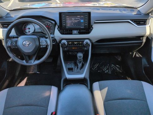 Used 2021 Toyota RAV4 XLE AWD/4WD image 15