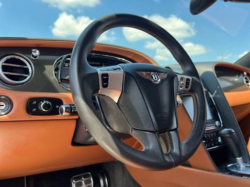 Used 2014 Bentley Continental GT image 62