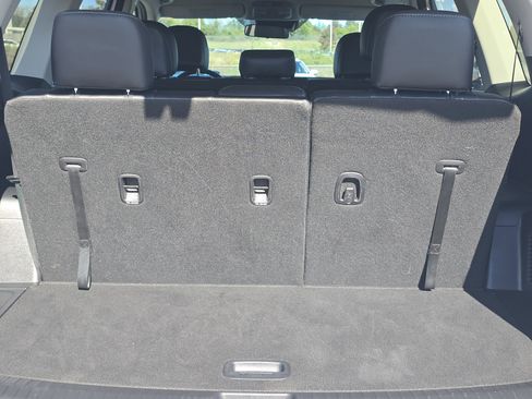 Used 2024 Kia Telluride LX image 10