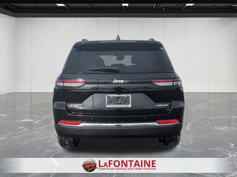 New 2026 Jeep Grand Cherokee Laredo X AWD/4WD image 4