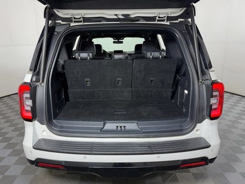 Used 2023 Ford Expedition Limited RWD image 8