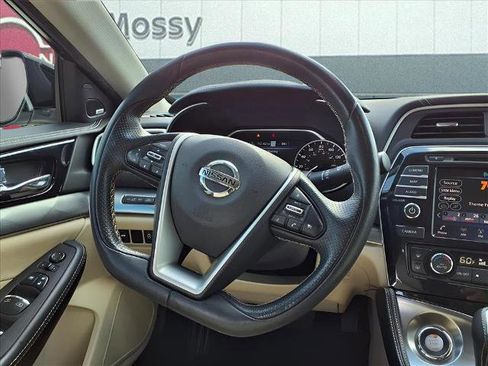 Certified 2020 Nissan Maxima 3.5 SL w/ Floor Mat Group image 17