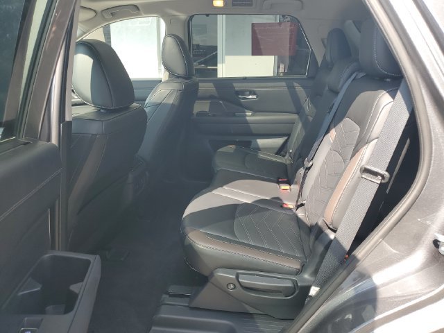 Certified 2024 Nissan Pathfinder Platinum w/ Cargo Package FWD image 33