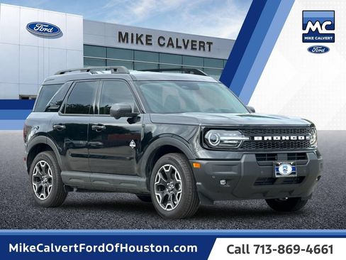 Used 2025 Ford Bronco Sport Outer Banks w/ Outer Banks Tech Package+ AWD/4WD image 7