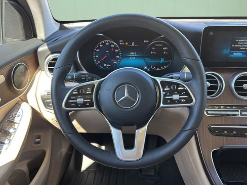 Used 2020 Mercedes-Benz GLC 300 4MATIC image 26