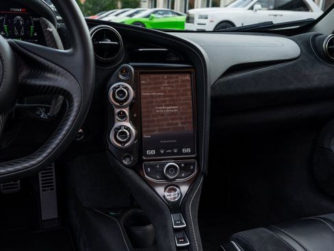 Used 2020 McLaren 720S Performance image 14