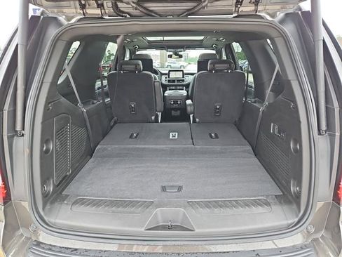 Used 2021 GMC Yukon SLT w/ SLT Luxury Plus Package RWD image 17