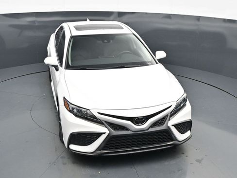 Used 2023 Toyota Camry SE w/ Convenience Package FWD image 12