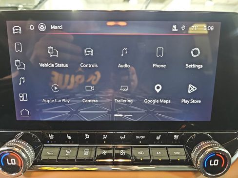 Used 2025 GMC Canyon AT4 w/ Technology Plus Package AWD/4WD image 27