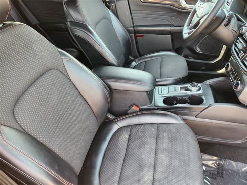 Used 2023 Ford Escape ST-Line image 15