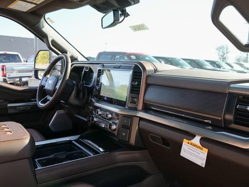 New 2026 Ford F250 King Ranch w/ Chrome Package AWD/4WD image 44