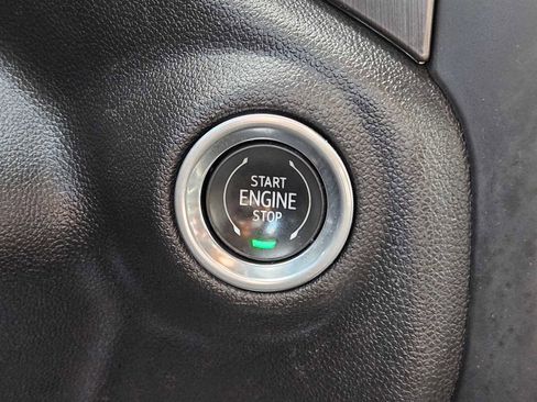 Used 2019 GMC Sierra 1500 AT4 image 32