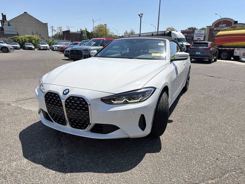 Used 2022 BMW 430i xDrive Convertible w/ Convenience Package AWD/4WD image 2