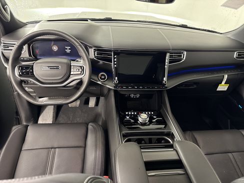 New 2026 Jeep Grand Wagoneer L Summit AWD/4WD image 15