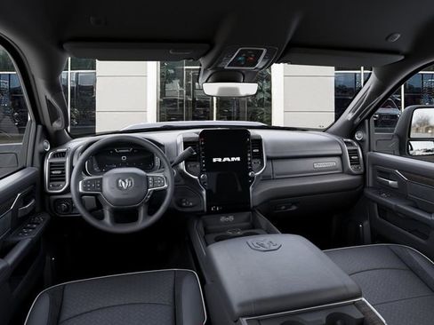 New 2026 RAM 2500 Laramie AWD/4WD image 14