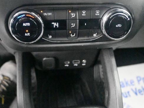 Used 2023 Chevrolet TrailBlazer RS w/ Convenience Package image 32