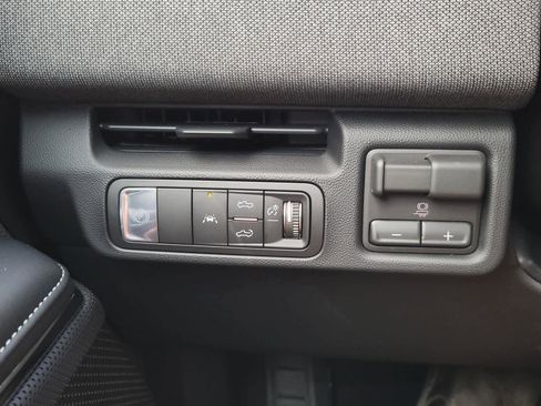 New 2026 GMC Sierra EV Elevation image 13