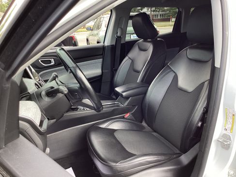 Used 2022 Jeep Compass Latitude w/ Convenience Group image 28