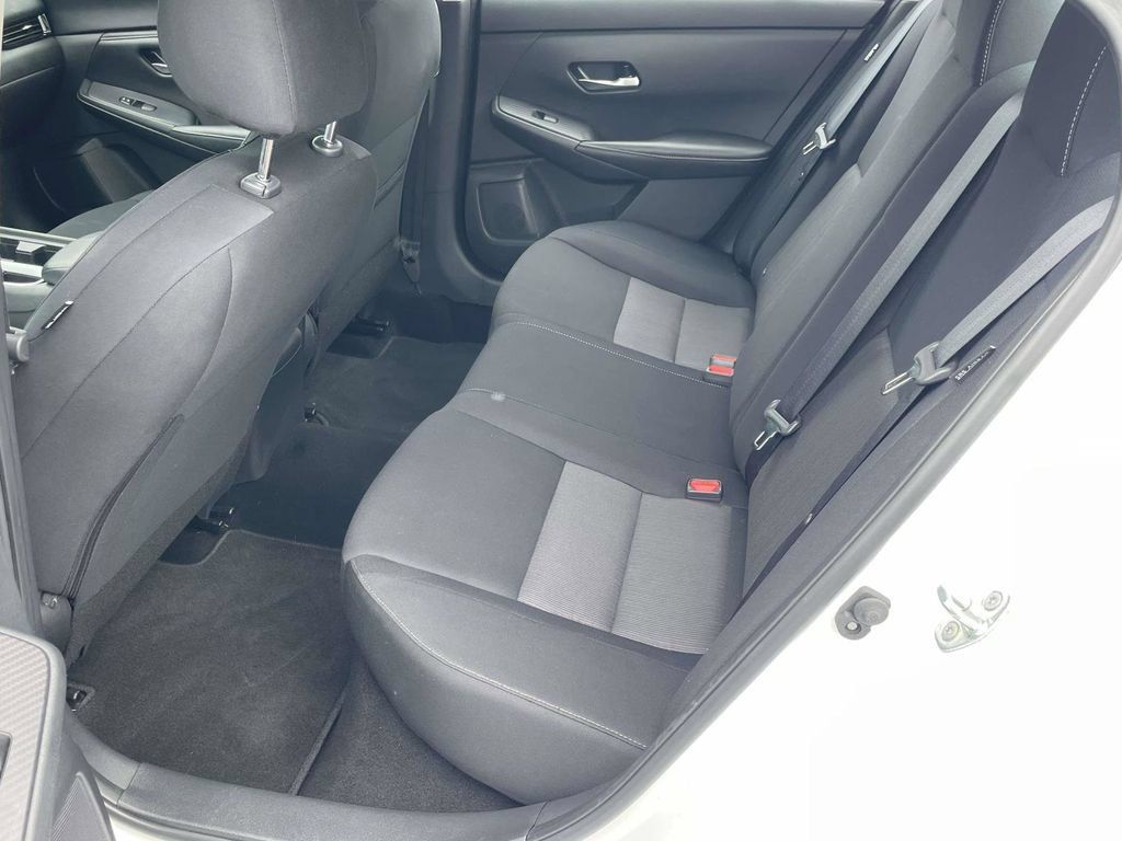Used 2023 Nissan Sentra SV FWD image 10
