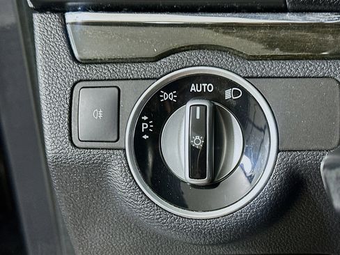 Used 2012 Mercedes-Benz E 550 Cabriolet image 17