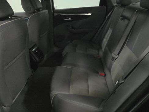 Used 2014 Chevrolet Impala LT image 7