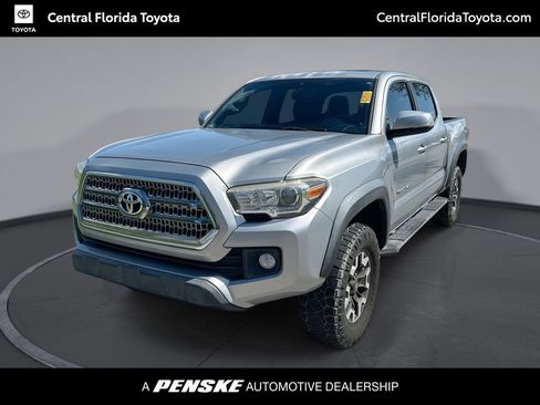 Used 2017 Toyota Tacoma TRD Off-Road w/ Premium & Technology Package RWD image 1